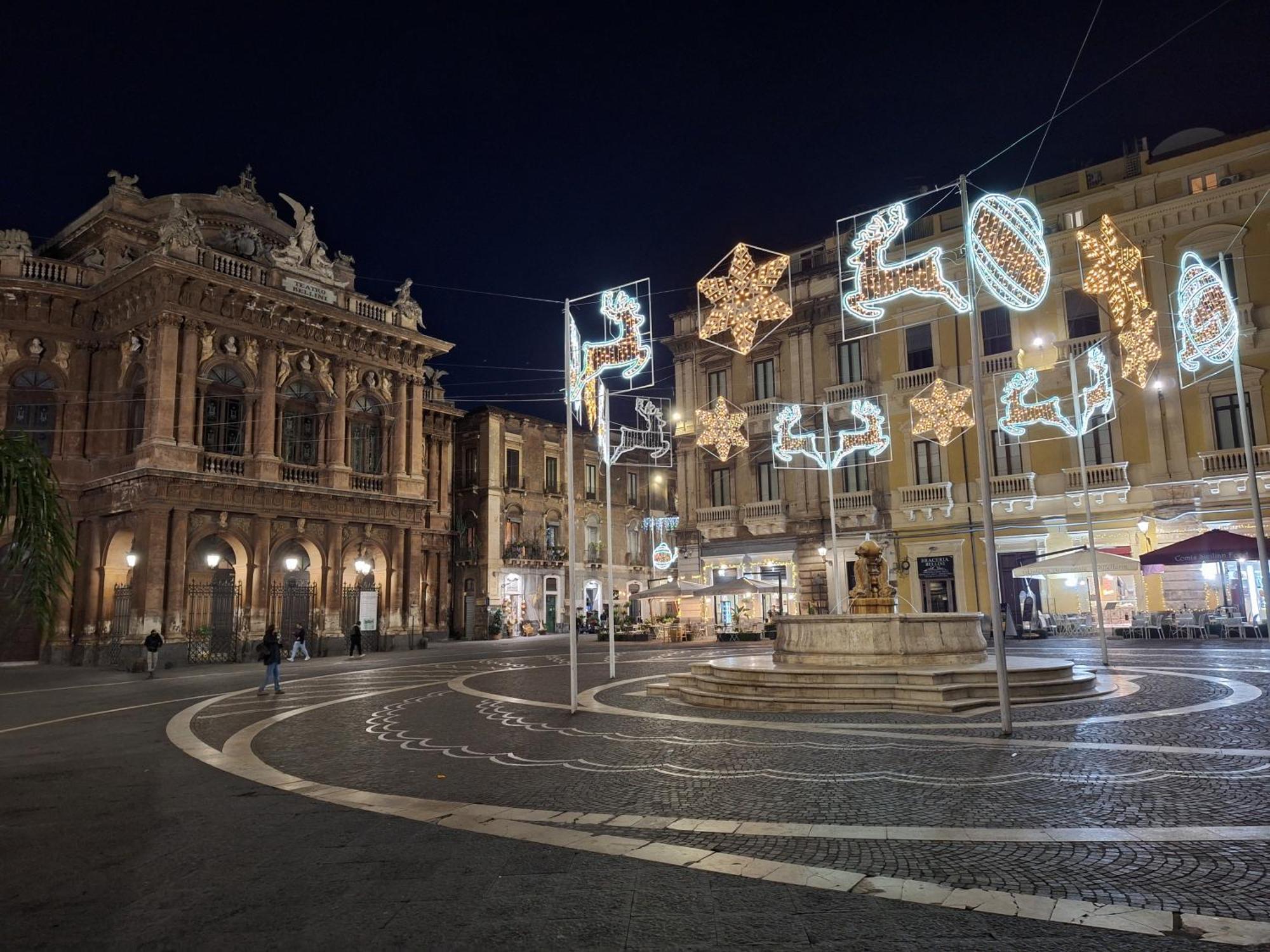 Casa Vacanze Al Teatro Catania Luaran gambar